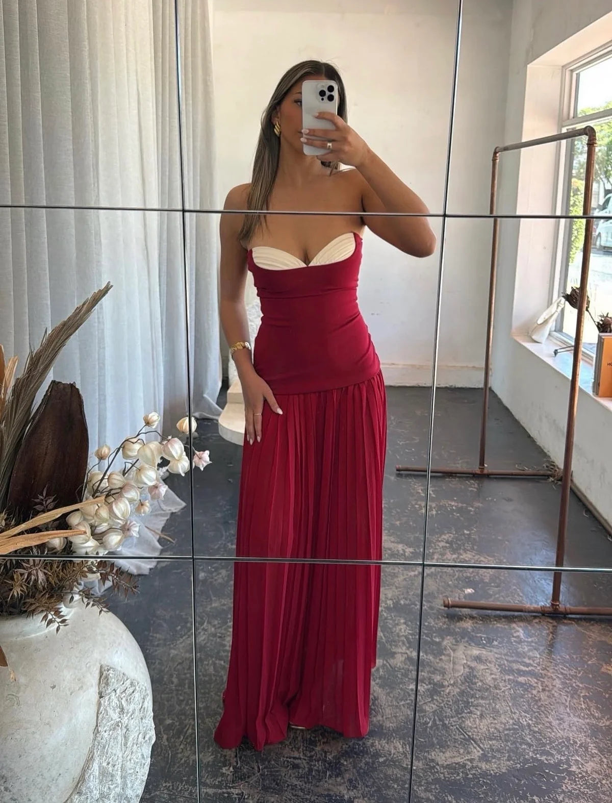 *Nicolette Gown (raspberry L)- She Is Olla / Jefre Sèi