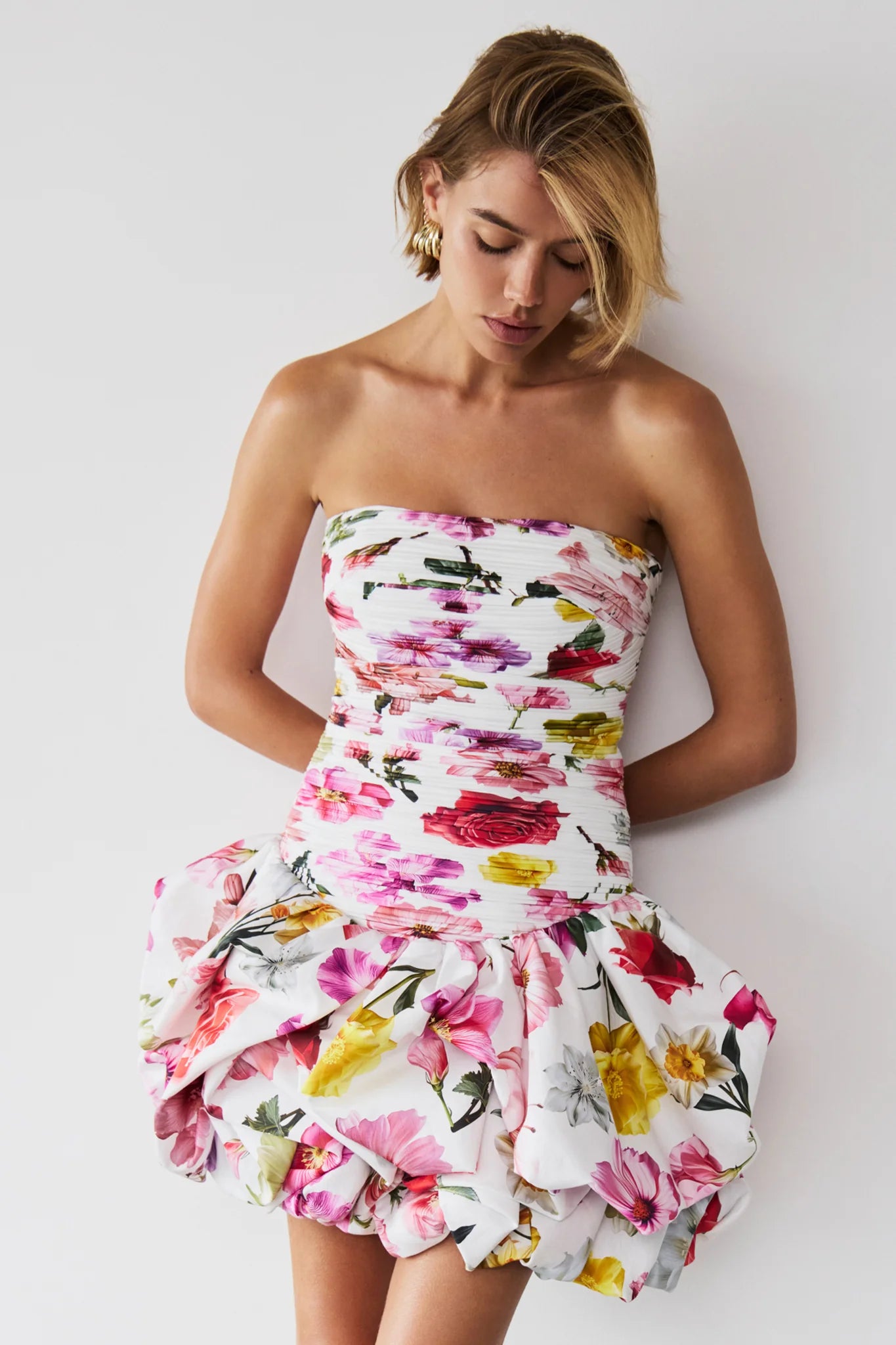 Violette Bubble Hem Mini (collage floral)- Aje