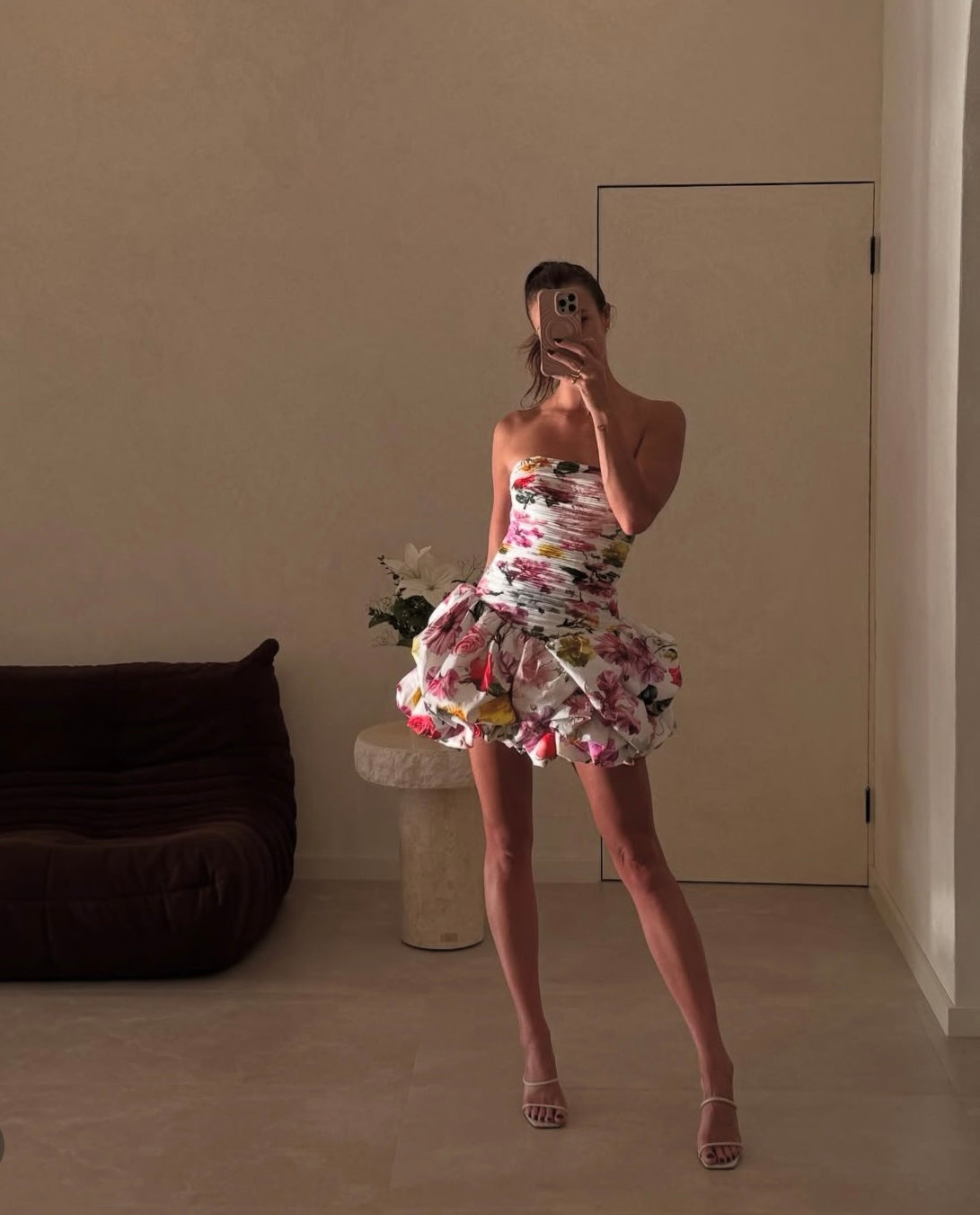 Violette Bubble Hem Mini (collage floral)- Aje