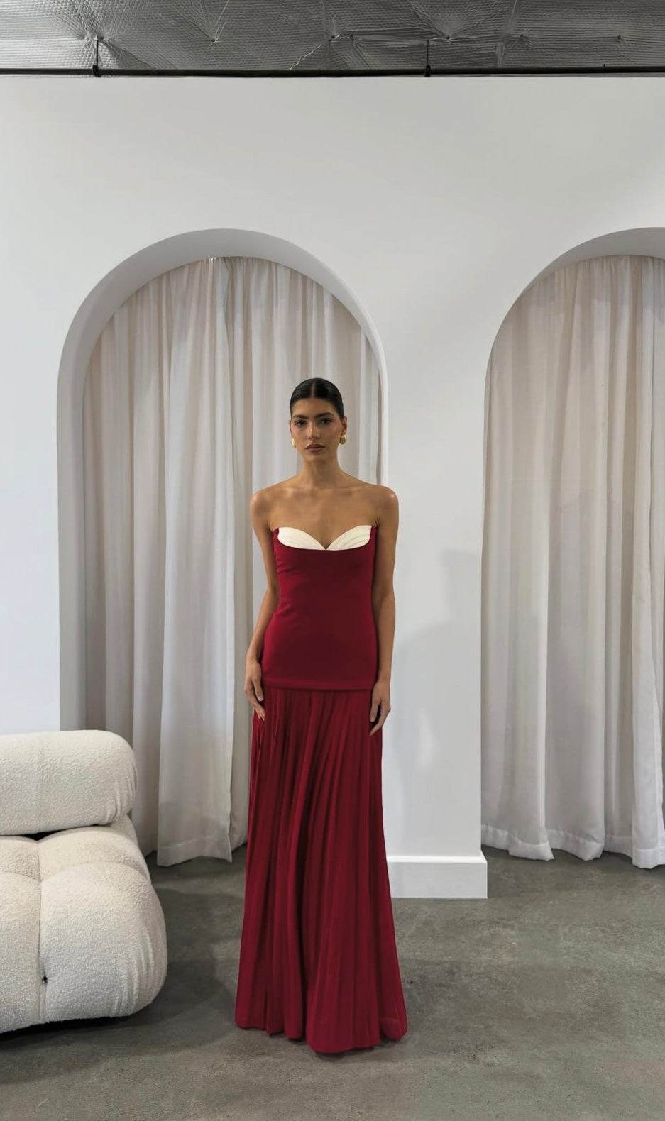 *Nicolette Gown (raspberry L)- She Is Olla / Jefre Sèi
