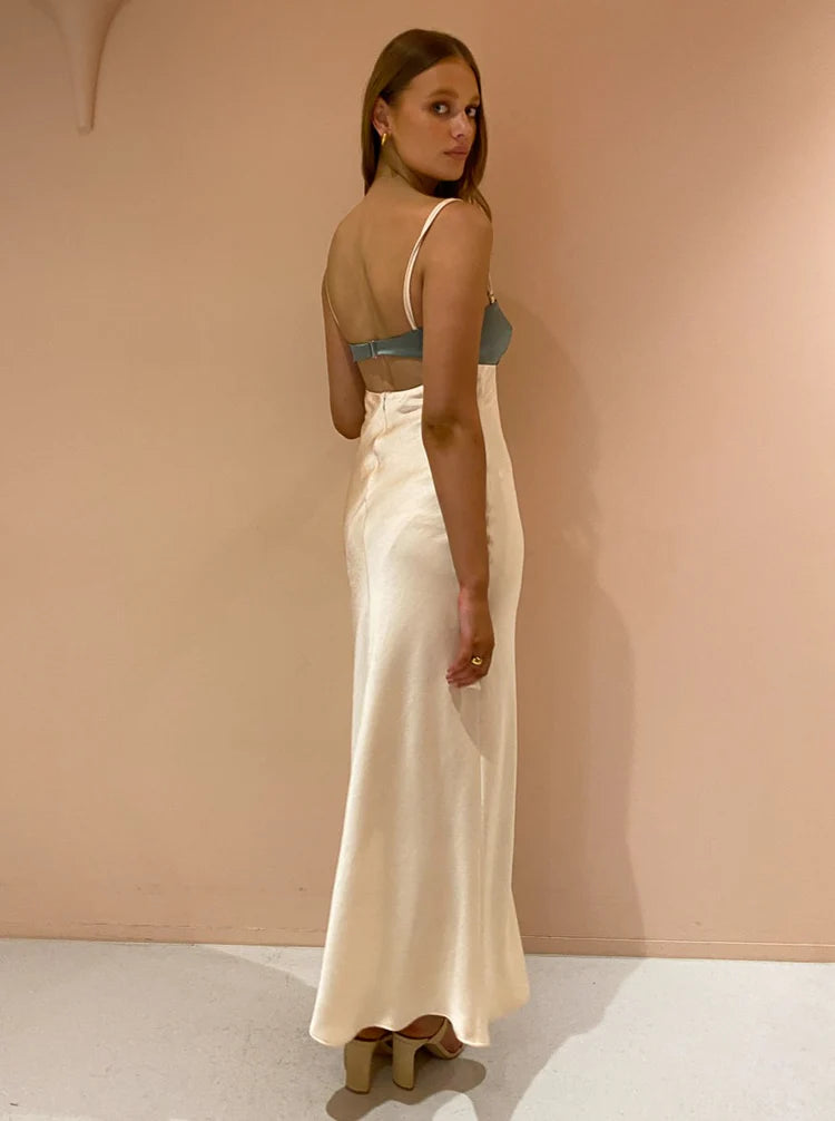 Carrie Maxi- Bec & Bridge